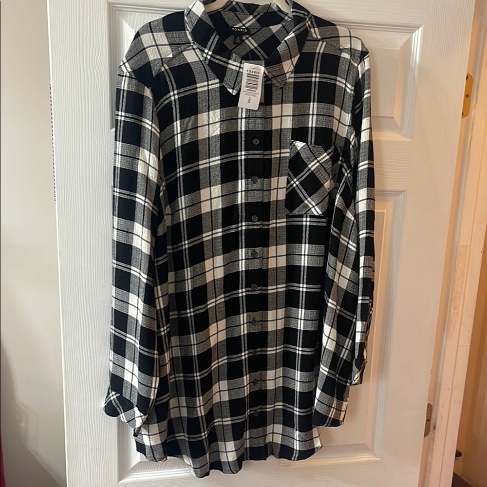 Black and White Plaid Womens Shirt Still Has Tags On It